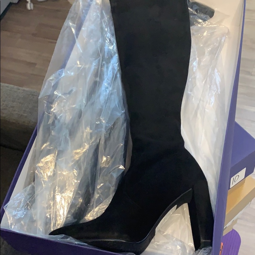Stuart weitzman boots